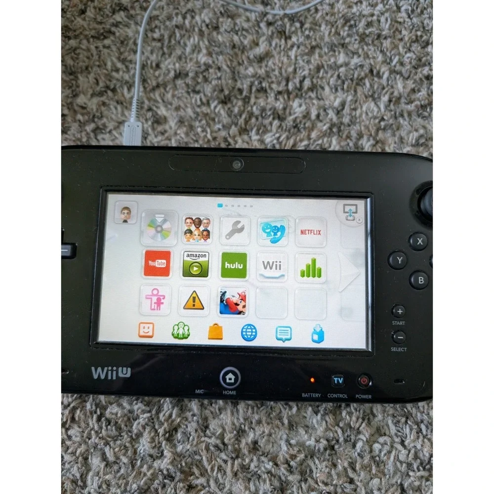 Nintendo Wii U Mario Kart 8 Deluxe 32GB Handheld System - Black With Box